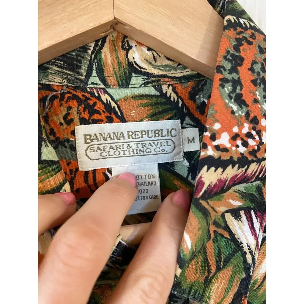 Vintage Banana Republic Shirt Mens Medium Fish Print Safari Travel Button Up 90s